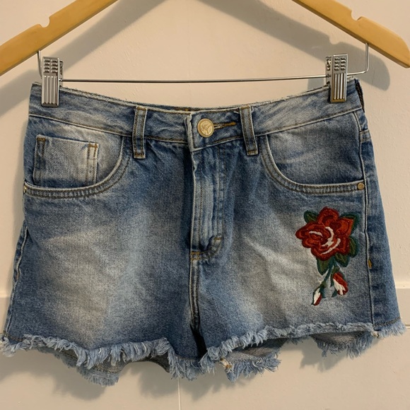 Uber Jeans Delux Pants - Blue Denim Shorts with Floral Embroidery